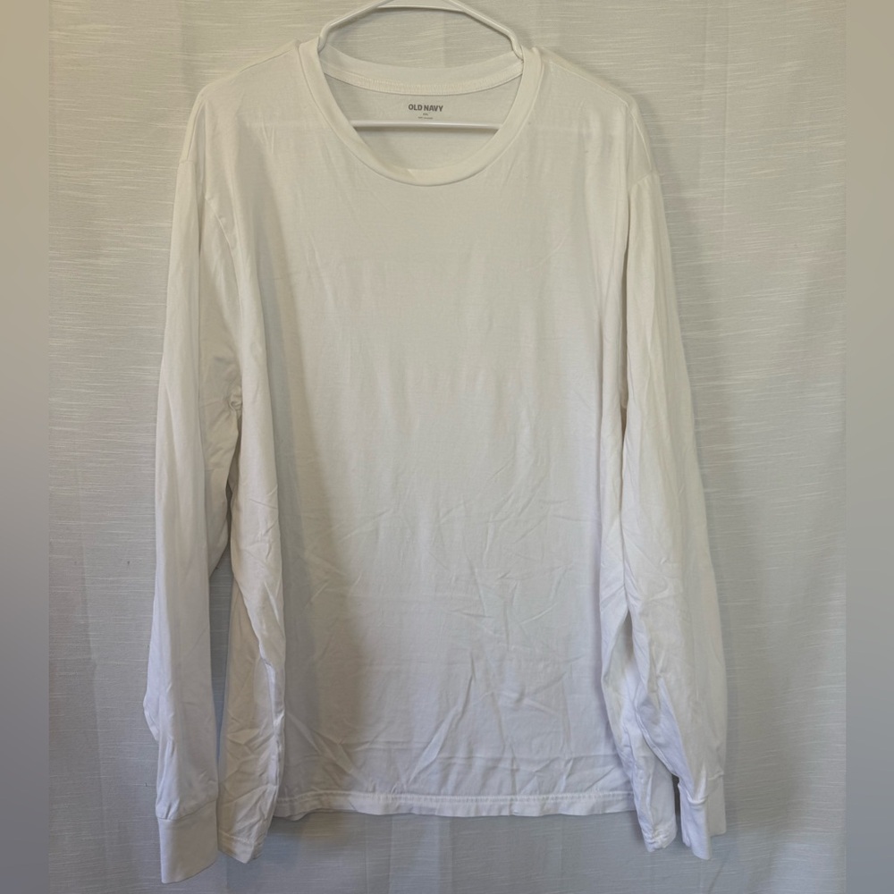Old Navy Men's Classic White Long Sleeve Tee